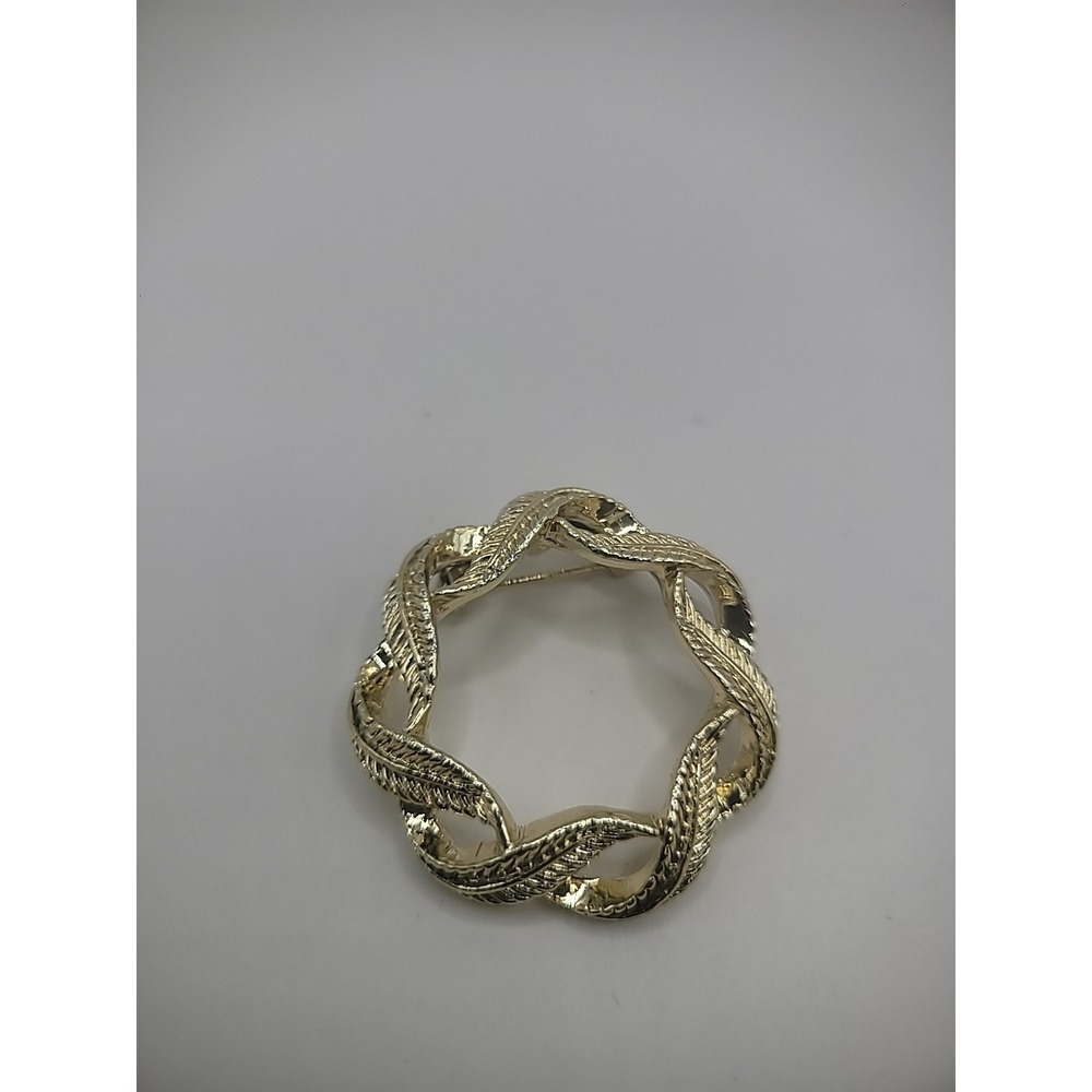 Vintage Gerrys Gold Tone Brooch Pin Leaves Round Intertwined Jewelry Costume‎